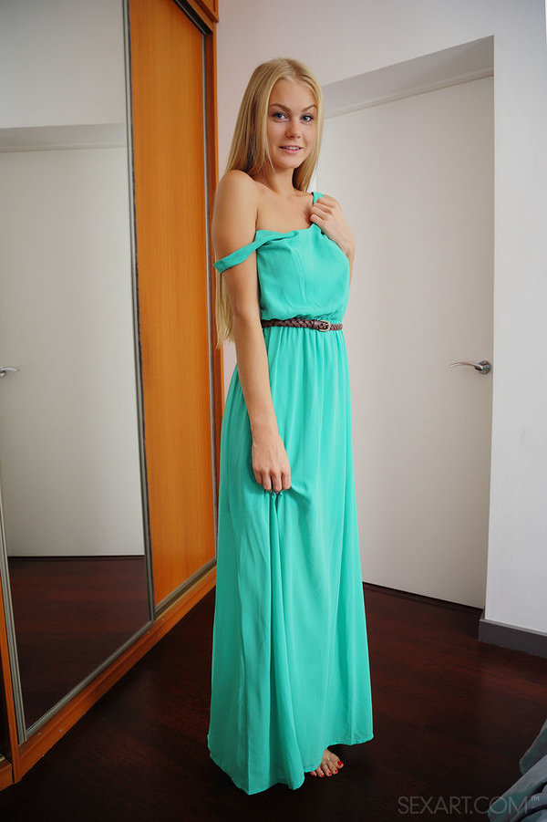 Елена, 20 лет, 4 размер груди